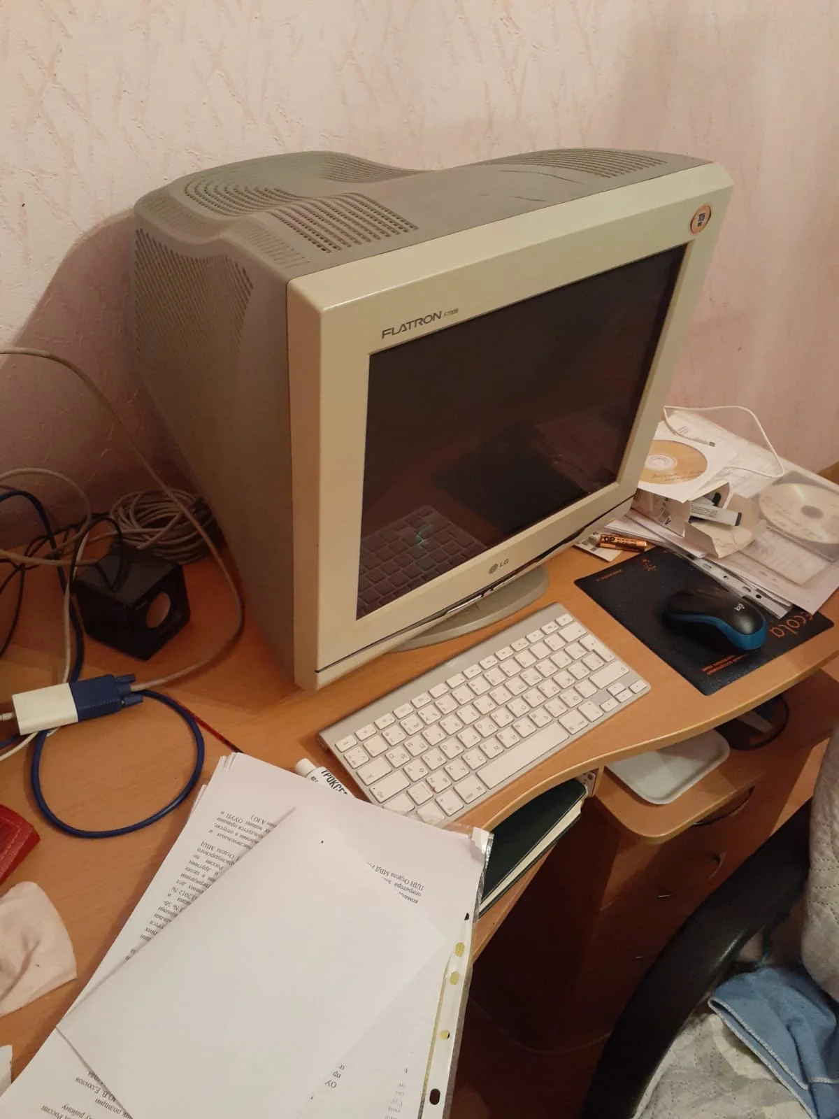 Ретро-монитор ЭЛТ 17 LG Flatron F700B  (полностью рабочий)
