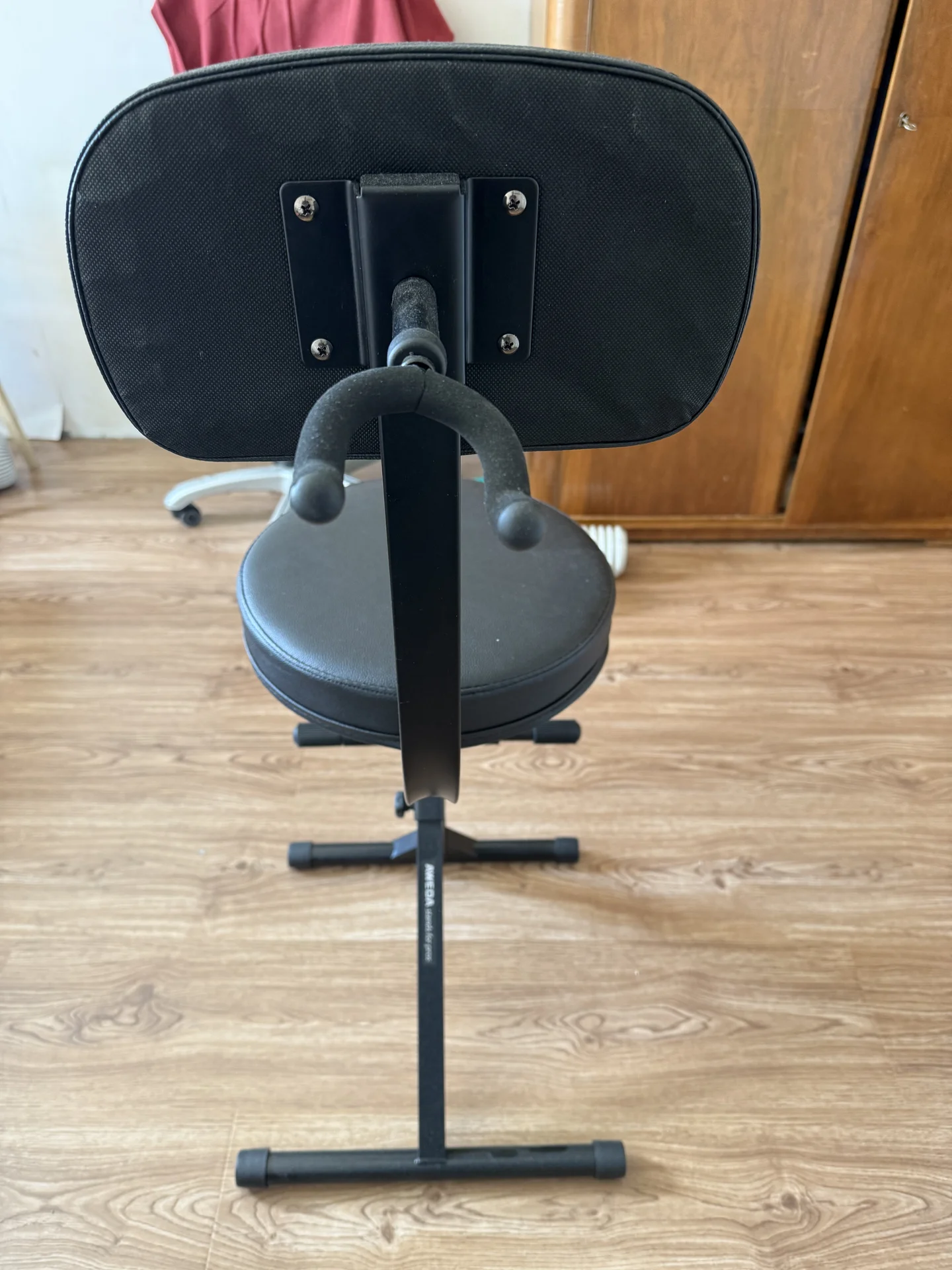 Стул для гитариста AWEDA KTD-5302 - миниатюра 2