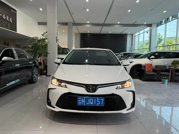 Toyota Corolla 1.2T 2022 Год - миниатюра 2