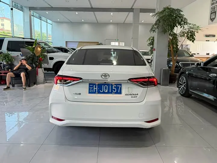Toyota Corolla 1.2T 2022 Год - миниатюра 5