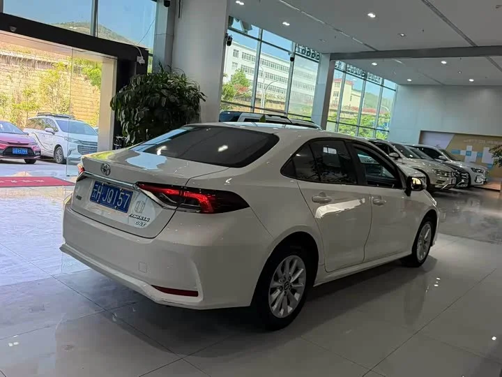 Toyota Corolla 1.2T 2022 Год - миниатюра 6