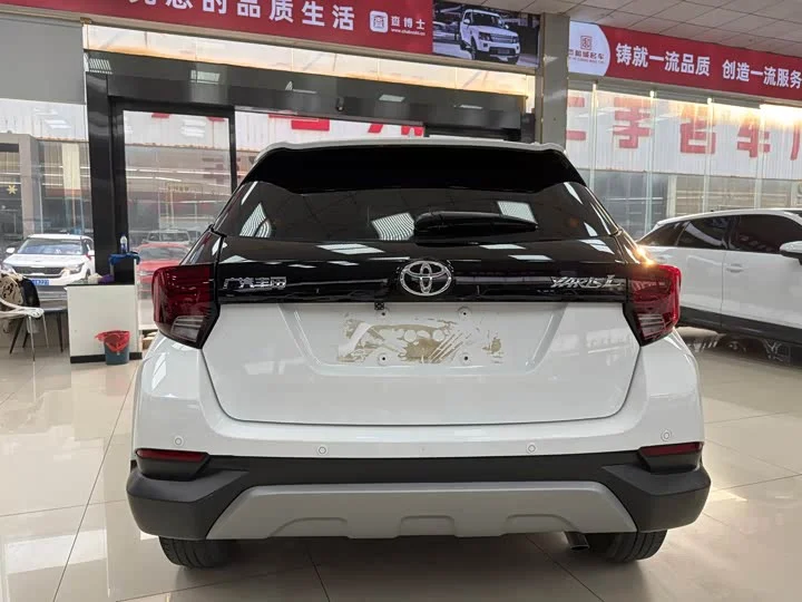 Toyota YARiS L 1.5 2022 год - миниатюра 4