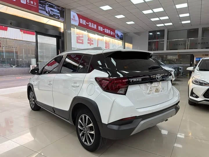 Toyota YARiS L 1.5 2022 год - миниатюра 6