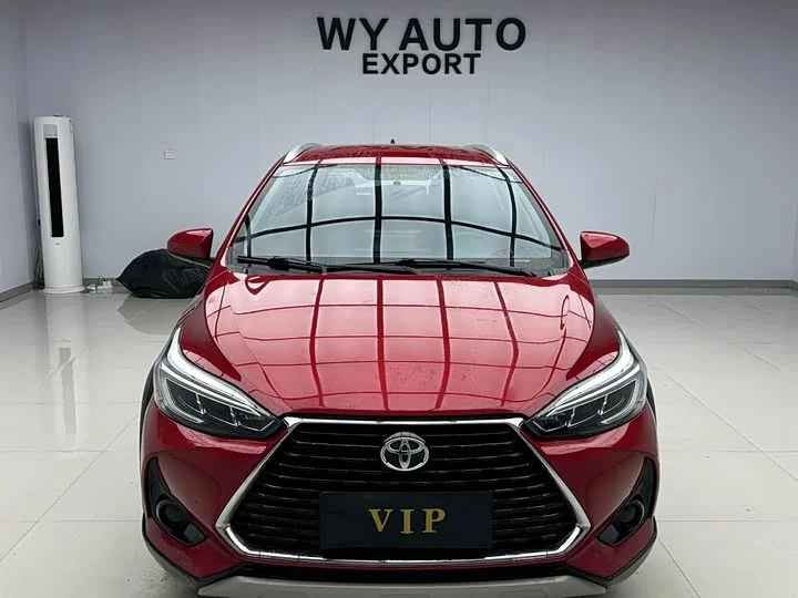 Toyota Yaris L 1.5 2021 Год - миниатюра 2
