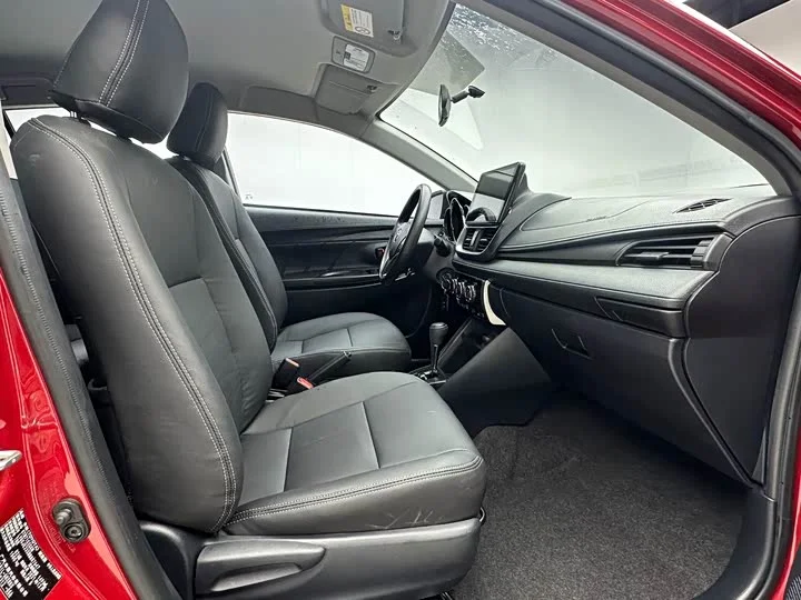 Toyota Yaris L 1.5 2021 Год - миниатюра 7
