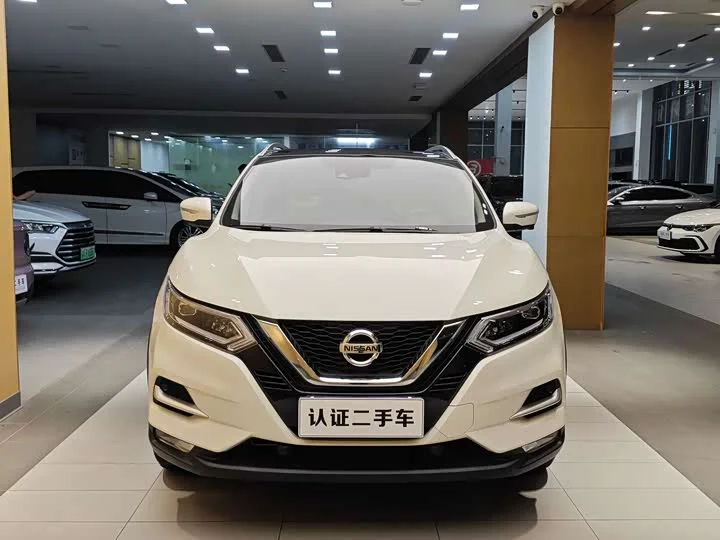 Nissan Qashqai 2022 2.0L - миниатюра 2