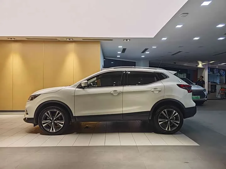 Nissan Qashqai 2022 2.0L - миниатюра 4