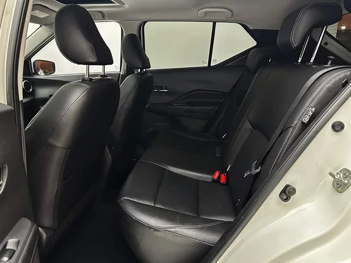 Nissan Kicks 2022 1.5L - миниатюра 11