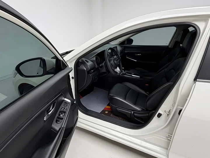 Nissan Sylphy 2022 1.6L - миниатюра 10