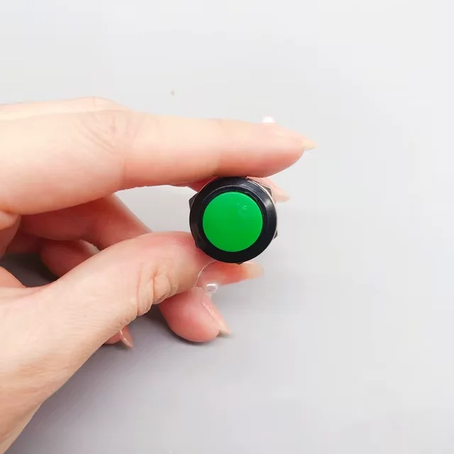 круглая панельная кнопка 16 мм, зелёная, momentary, 3A 250VAC, 2 pin