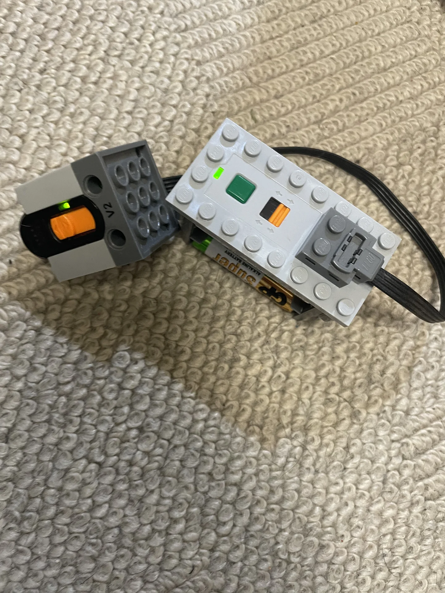 Lego батарейный блок power functions - миниатюра 2