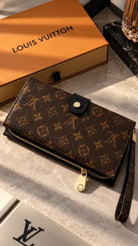 Кошелек Louis Vuitton
