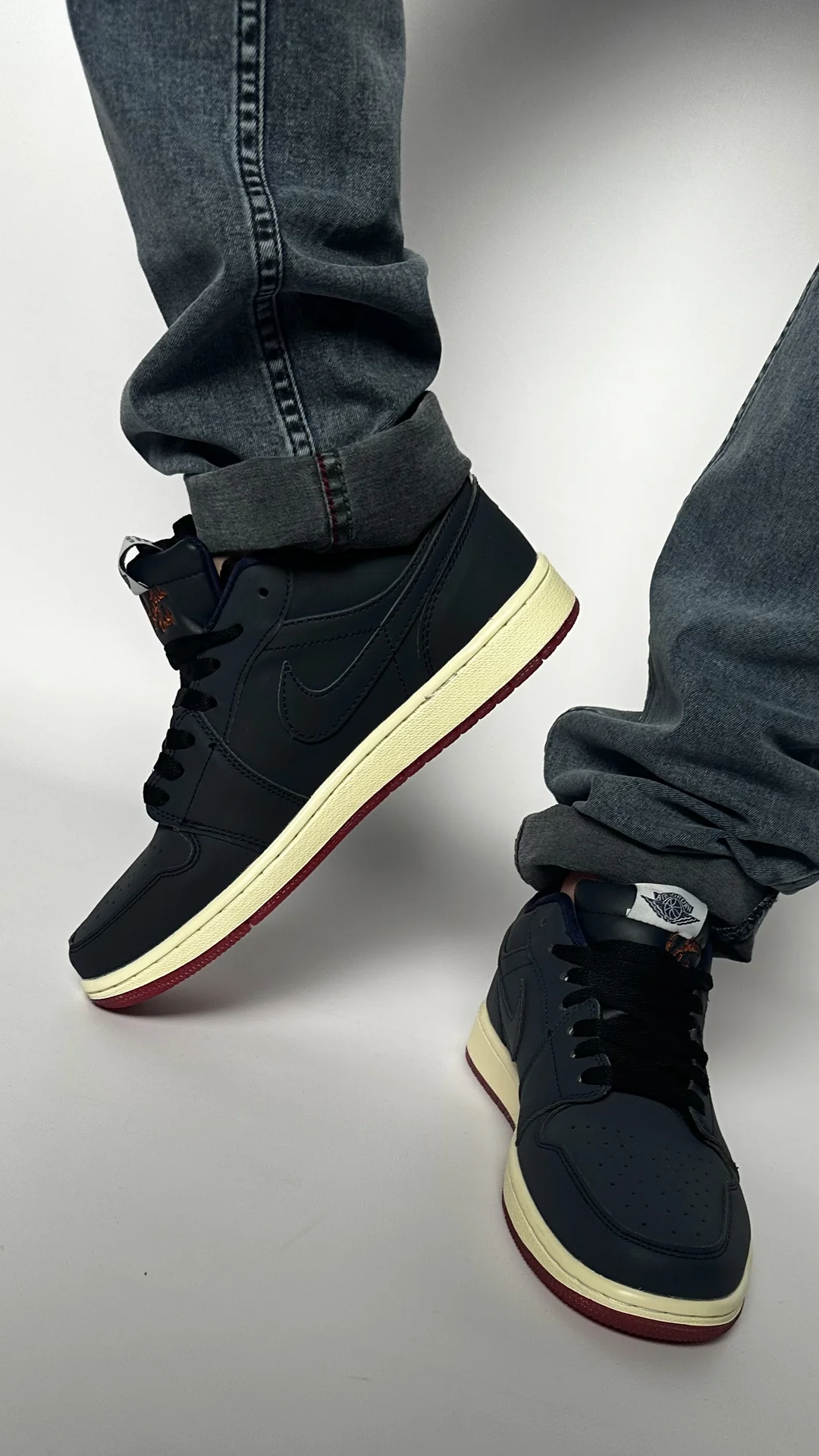 Кроссовки Eastside Golf x Air Jordan 1 Low Out the - миниатюра 5