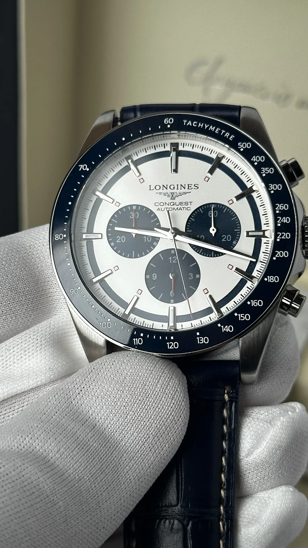 Часы Longines Conquest L3.835.4 - миниатюра 3