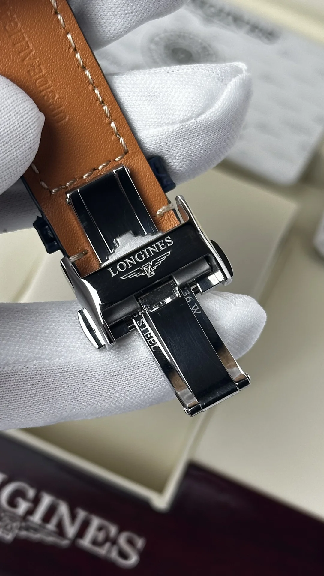 Часы Longines Conquest L3.835.4 - миниатюра 7
