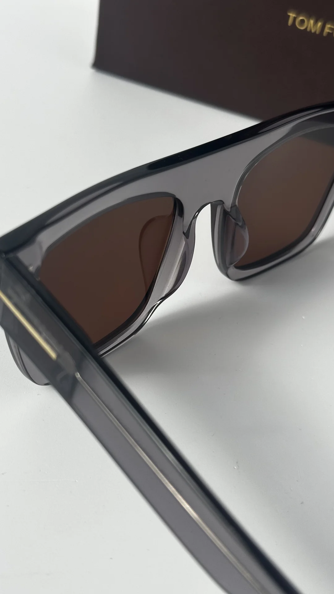 Солнцезащитные очки Tom Ford - миниатюра 6
