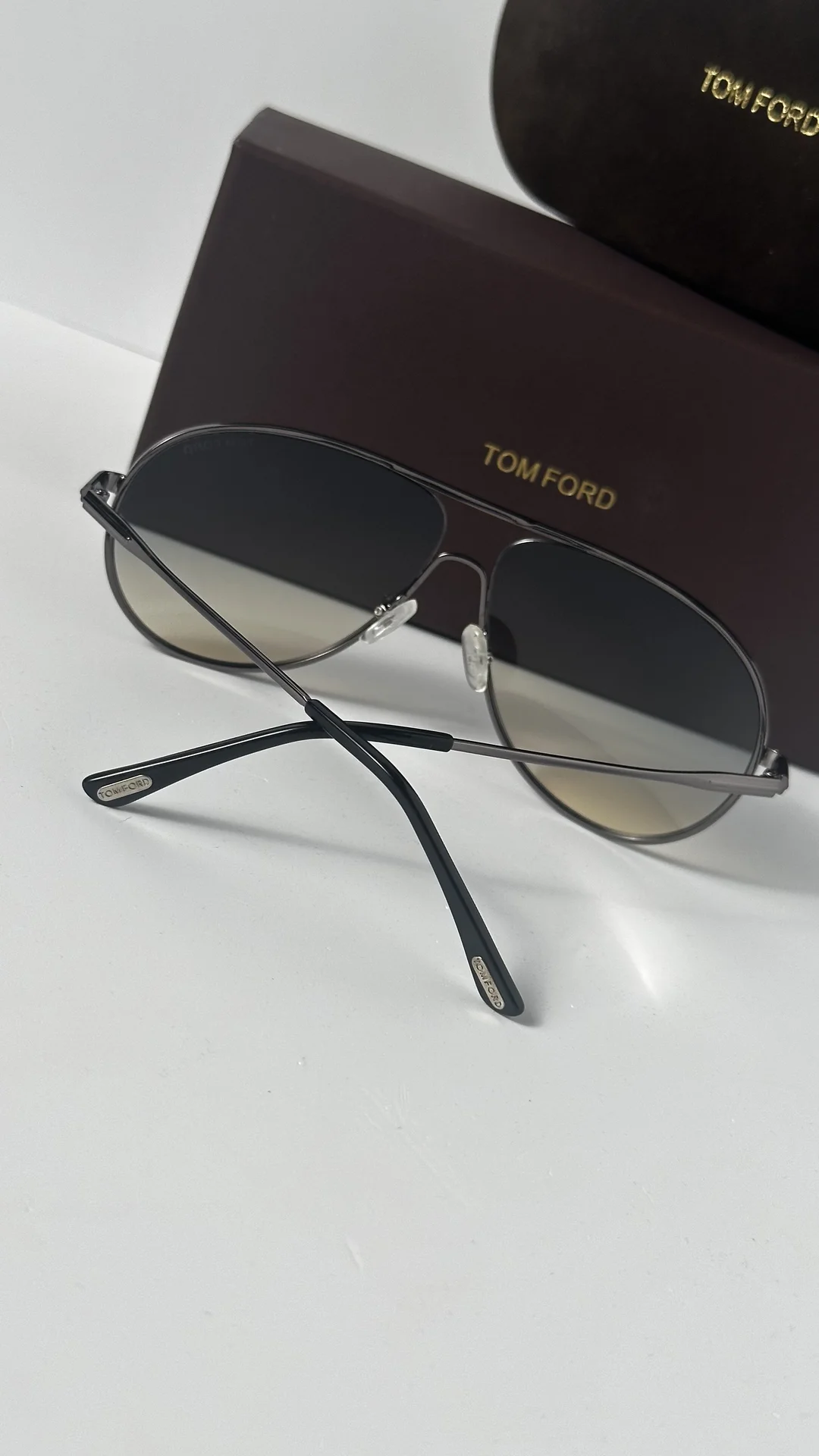 Солнцезащитные очки Tom Ford - миниатюра 7