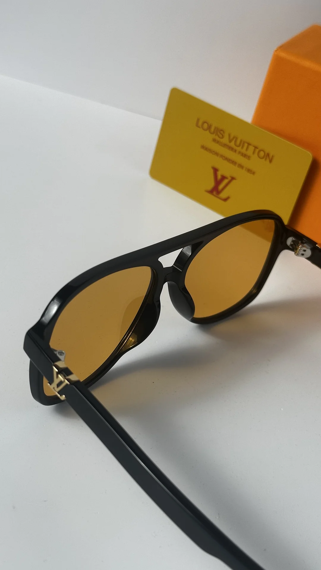 Очки Louis Vuitton оранжевые - миниатюра 5