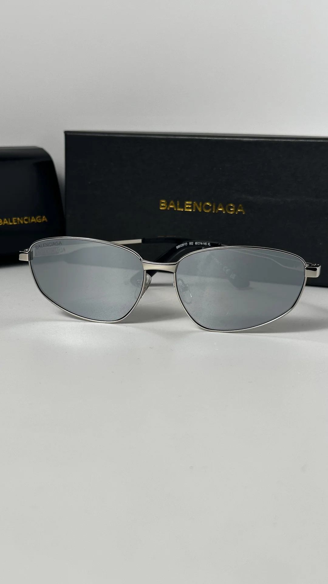 Очки Balenciaga - миниатюра 2