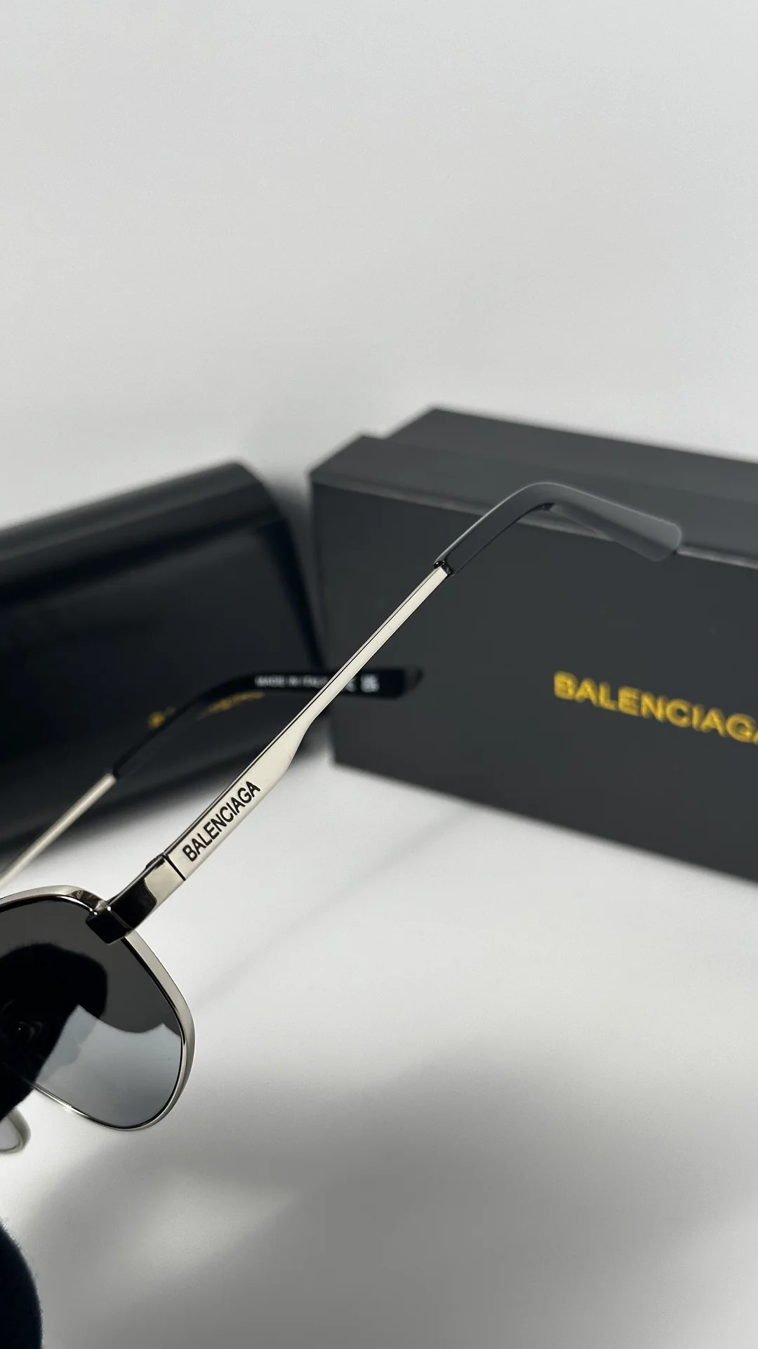 Очки Balenciaga - миниатюра 4
