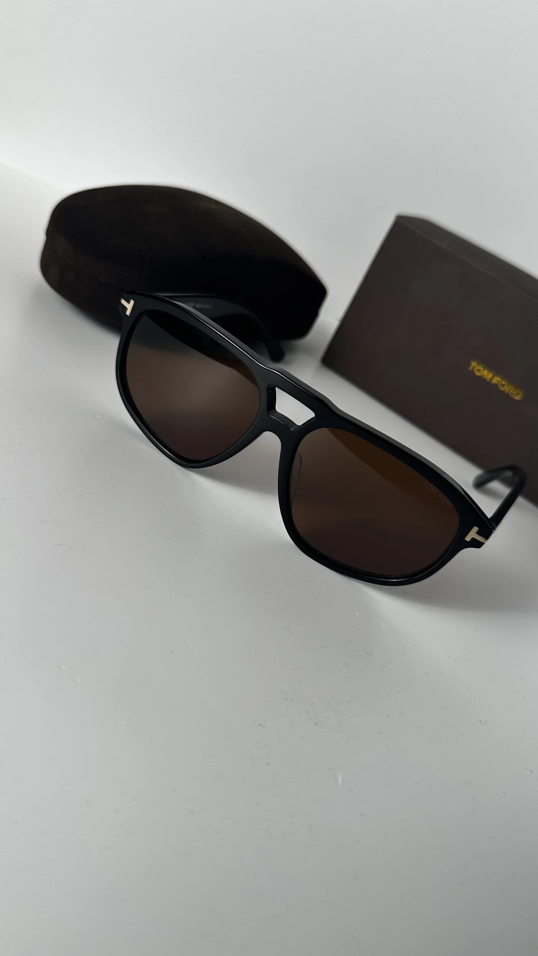 Солнцезащитные очки Tom Ford коричневые - миниатюра 5