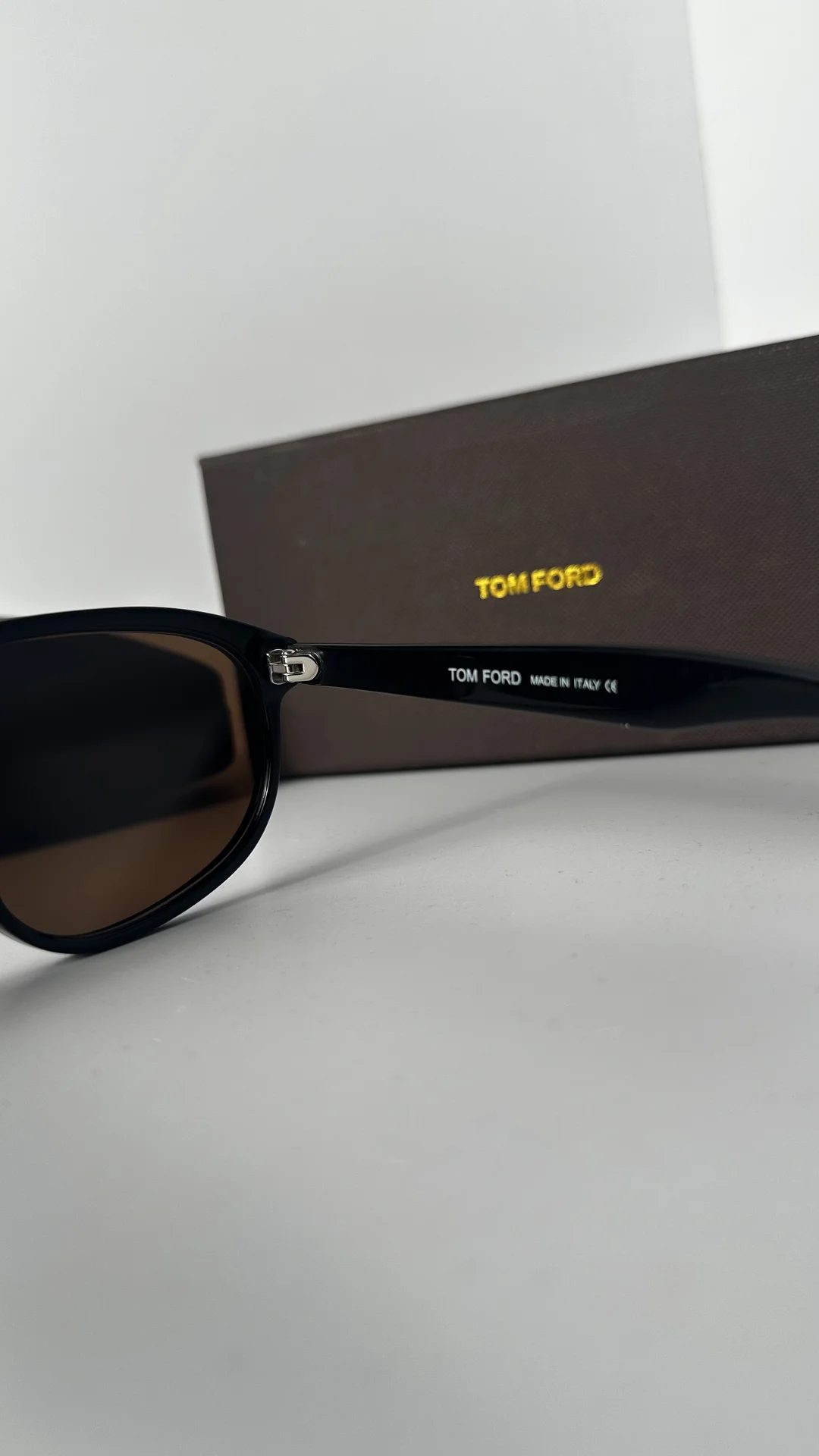 Солнцезащитные очки Tom Ford коричневые - миниатюра 7