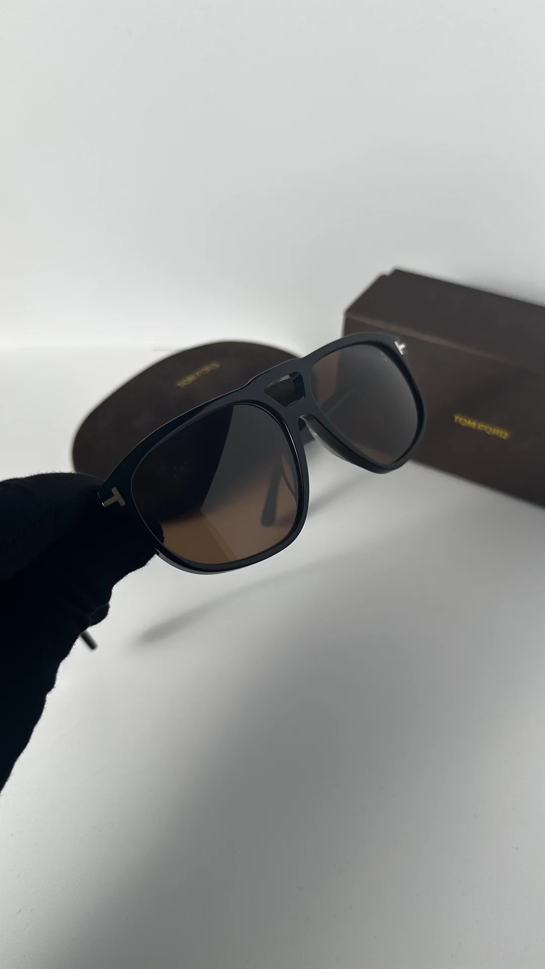 Солнцезащитные очки Tom Ford коричневые - миниатюра 9