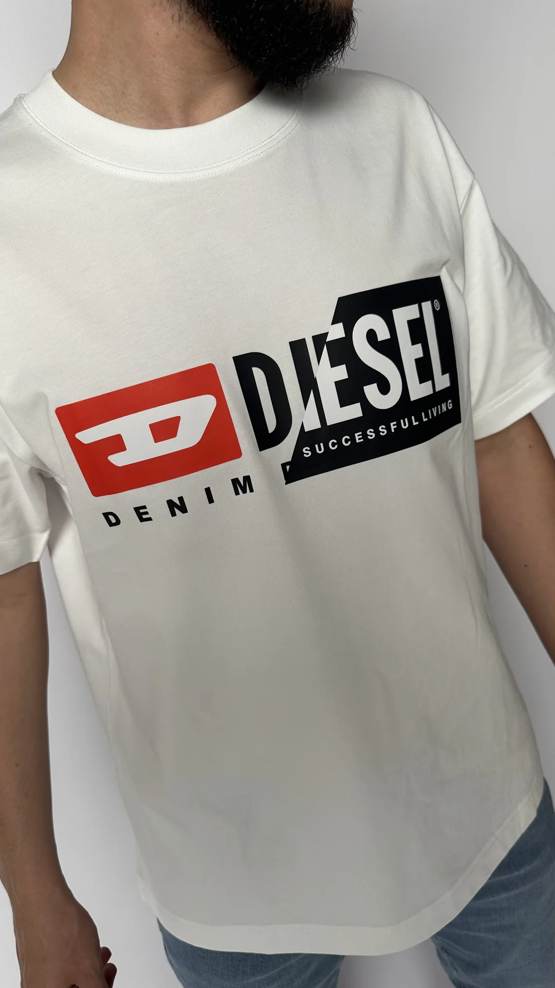 Футболка Diesel белая - миниатюра 4