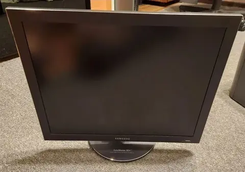 samsung 193p plus
