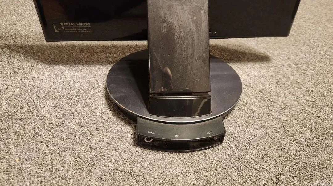 samsung 193p plus - миниатюра 3