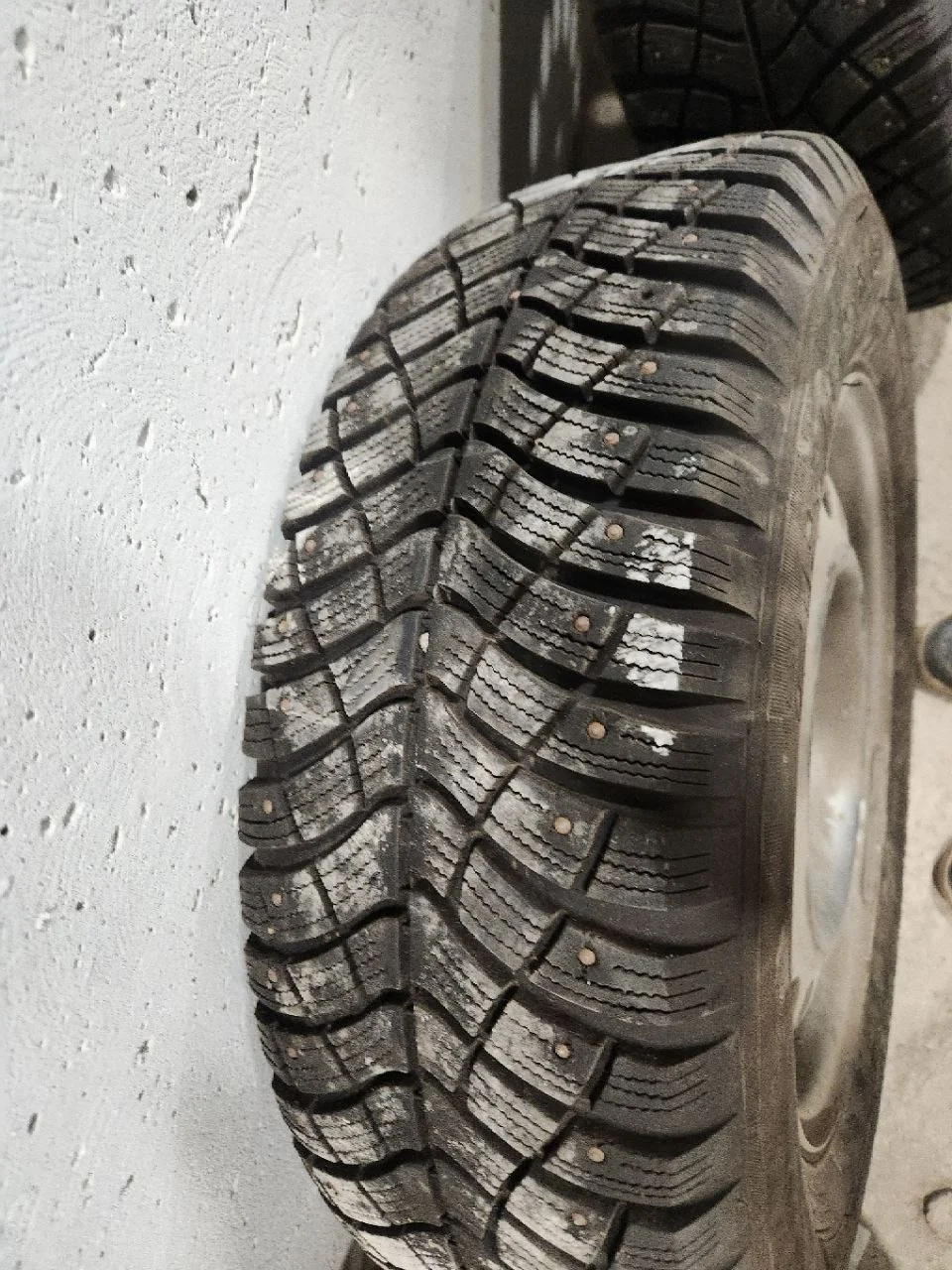 Колеса зимние шипованные 215/65r/16 - миниатюра 2