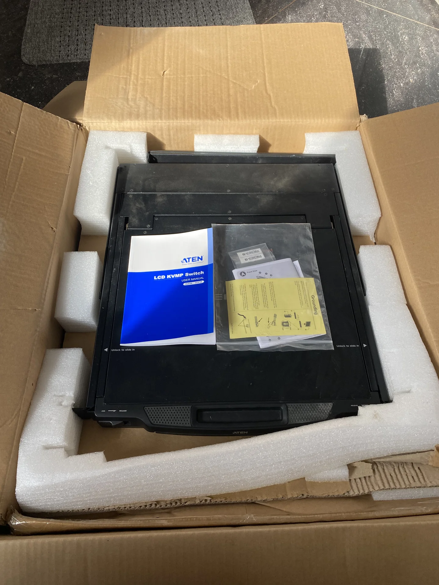 Консоль KVM Aten CL1000M-ATA-RG - миниатюра 3