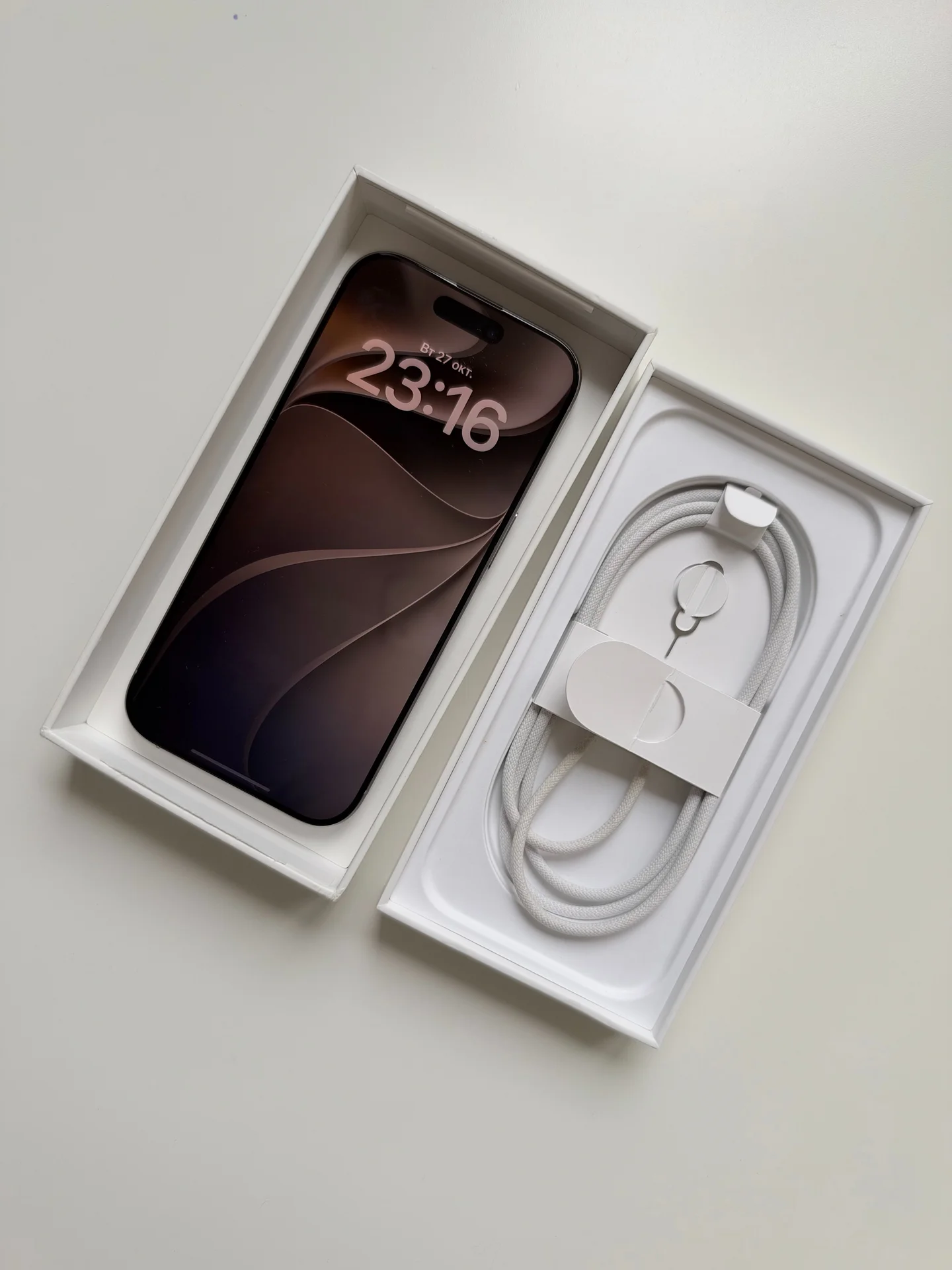 iPhone 16 Pro, 256 ГБ, SIM + eSIM - миниатюра 2