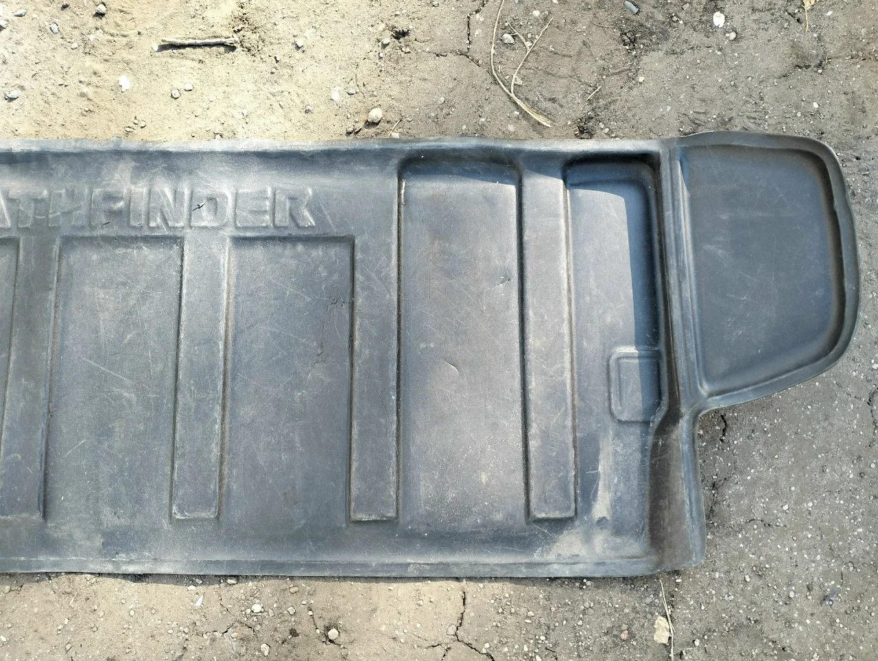 Nissan Pathfinder с 2004 Коврик в багажник - миниатюра 2