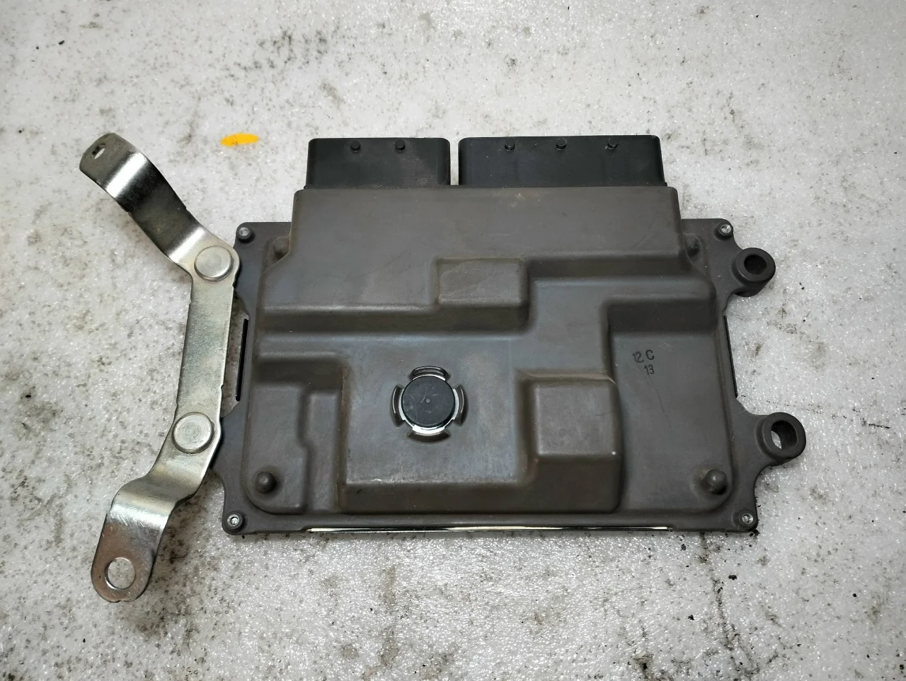 Subaru FB16 2019 г. Блок управления ДВС - миниатюра 4