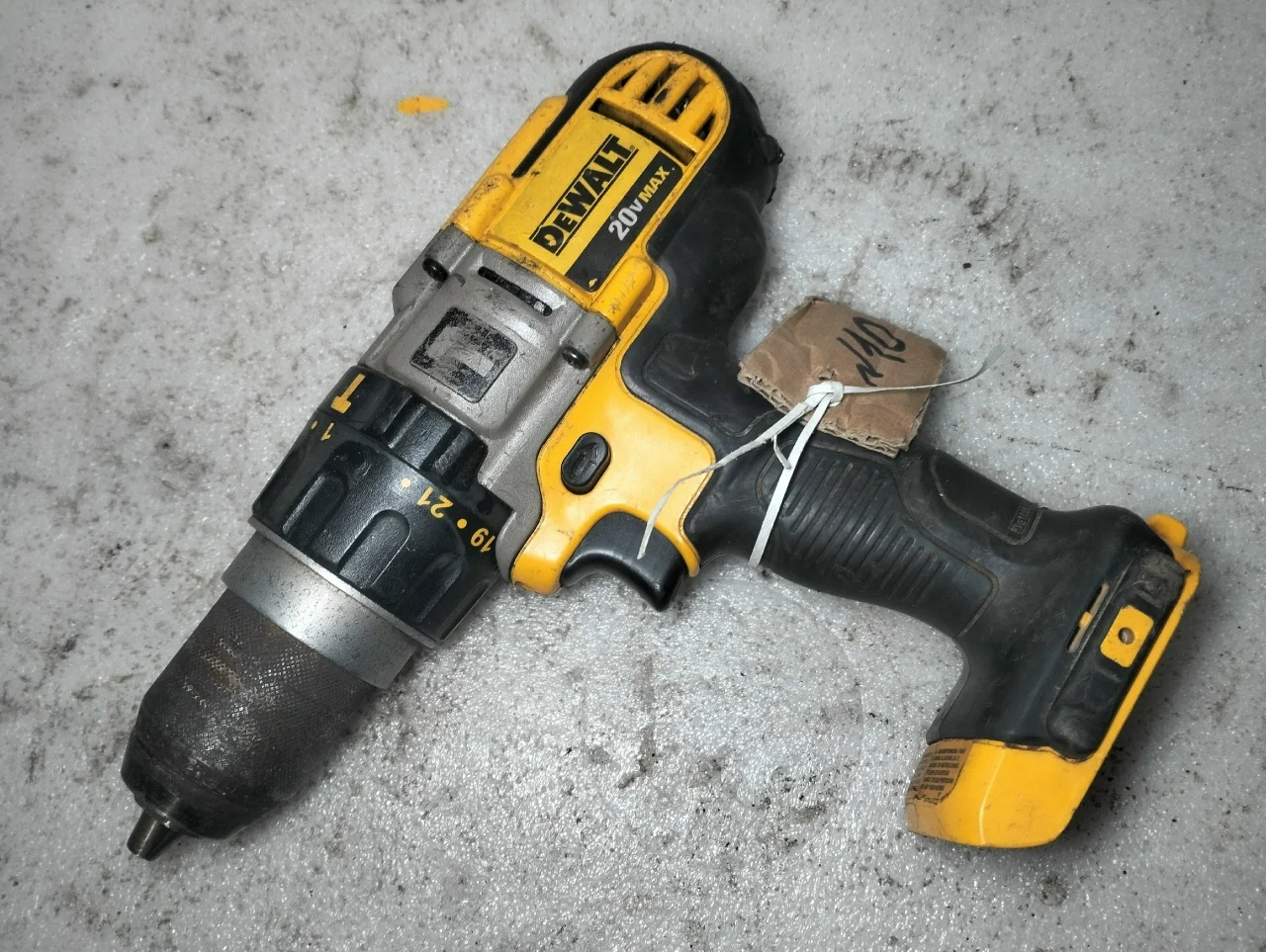 Dewalt DCD985 Ударная дрель-шуруповерт USA Б/У - миниатюра 7