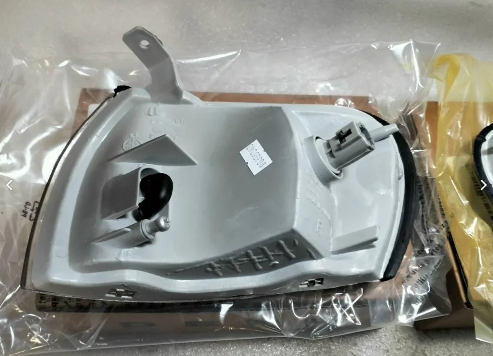 Subaru Impreza GC GF - Поворотник новый - миниатюра 5