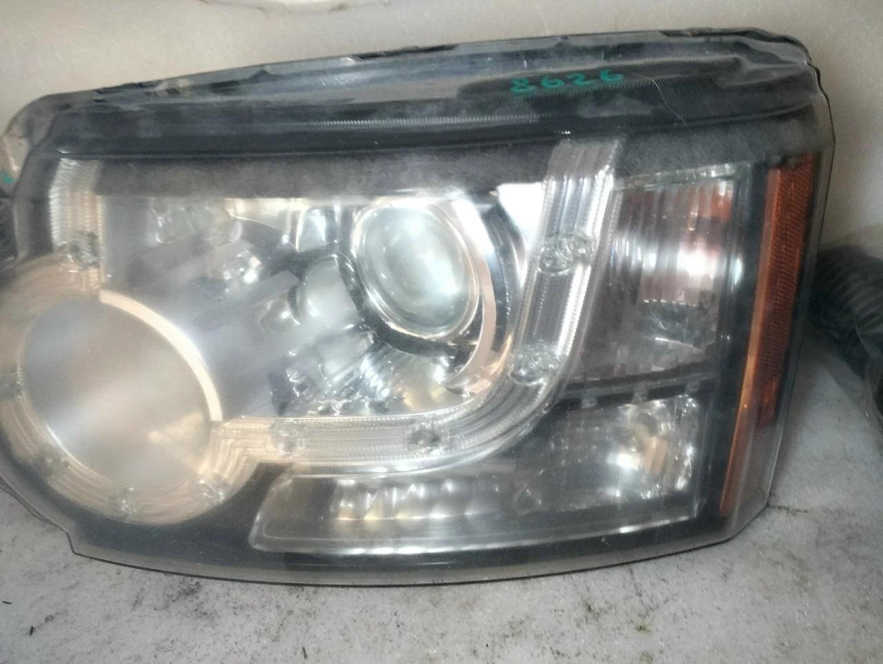 Land Rover Discovery с 2009г. - Фара левая - миниатюра 2