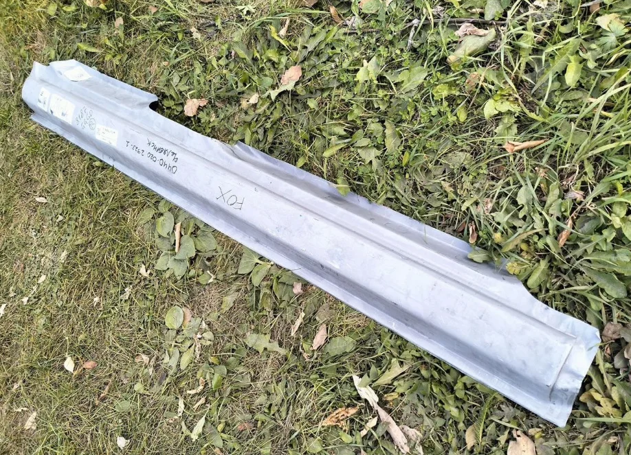 Subaru GG GD - Порог правый новый - миниатюра 4