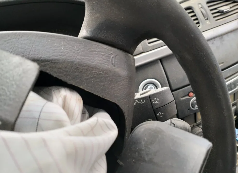 Renault Laguna 2 с 2005г. - Руль и прочее - миниатюра 6