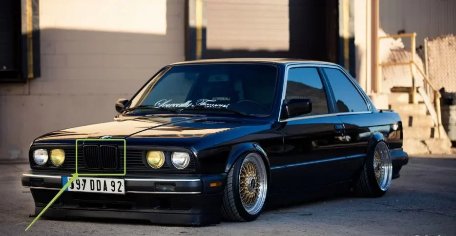 BMW 3-Series E30 - Решетка переднего бампера новая - миниатюра 3