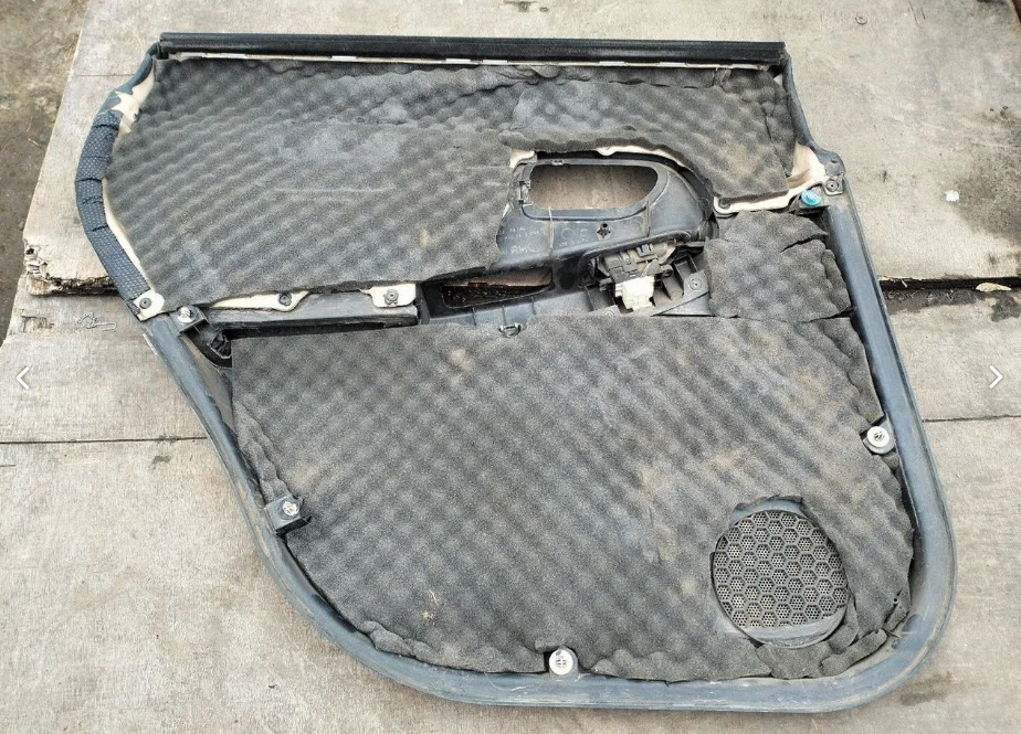 Subaru Impreza GG GD - Обшивка задней двери R Б/У - миниатюра 10