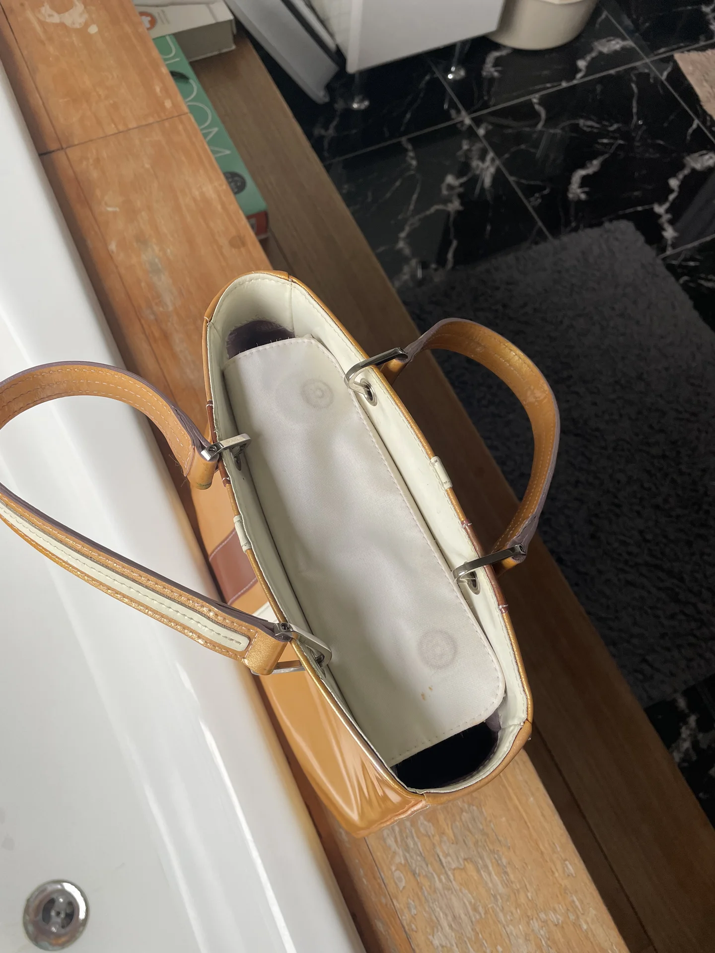 Лаковая сумка Longchamp - миниатюра 3
