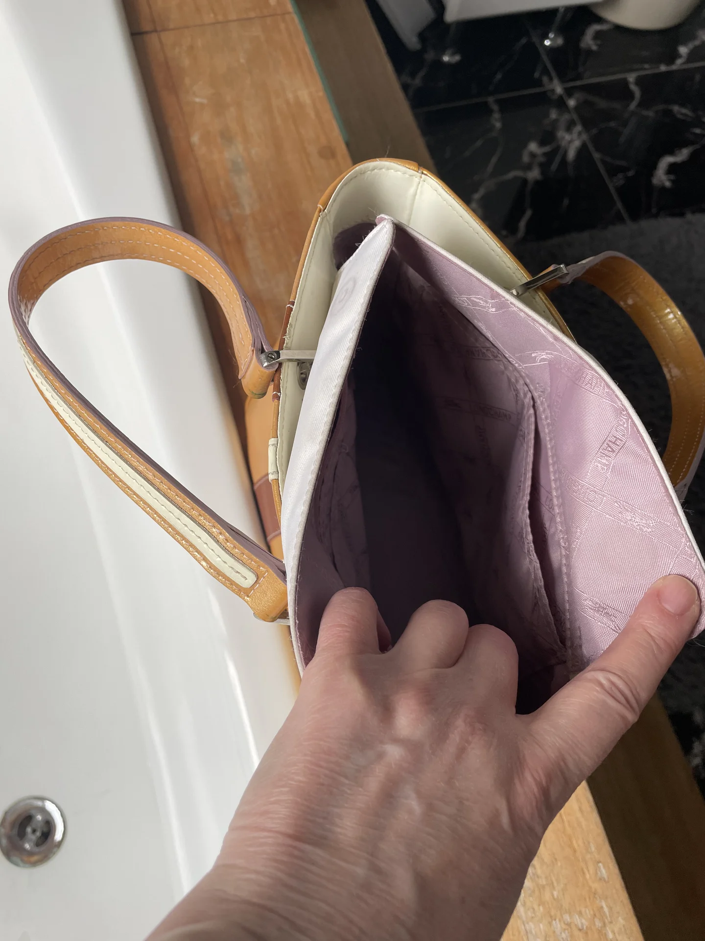 Лаковая сумка Longchamp - миниатюра 4