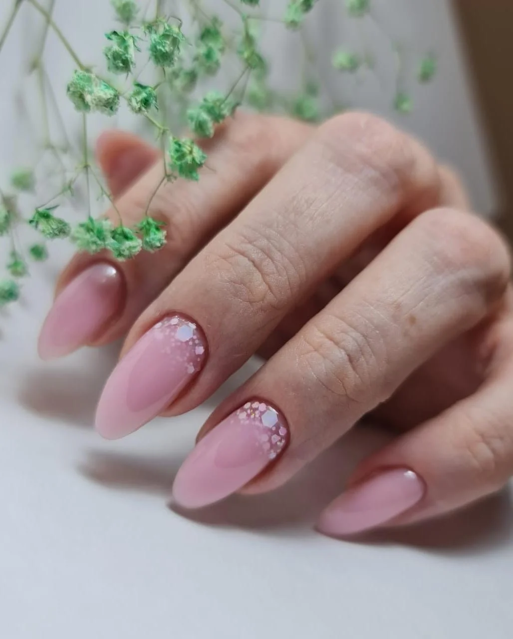 Маникюр педикюр - изображение 1