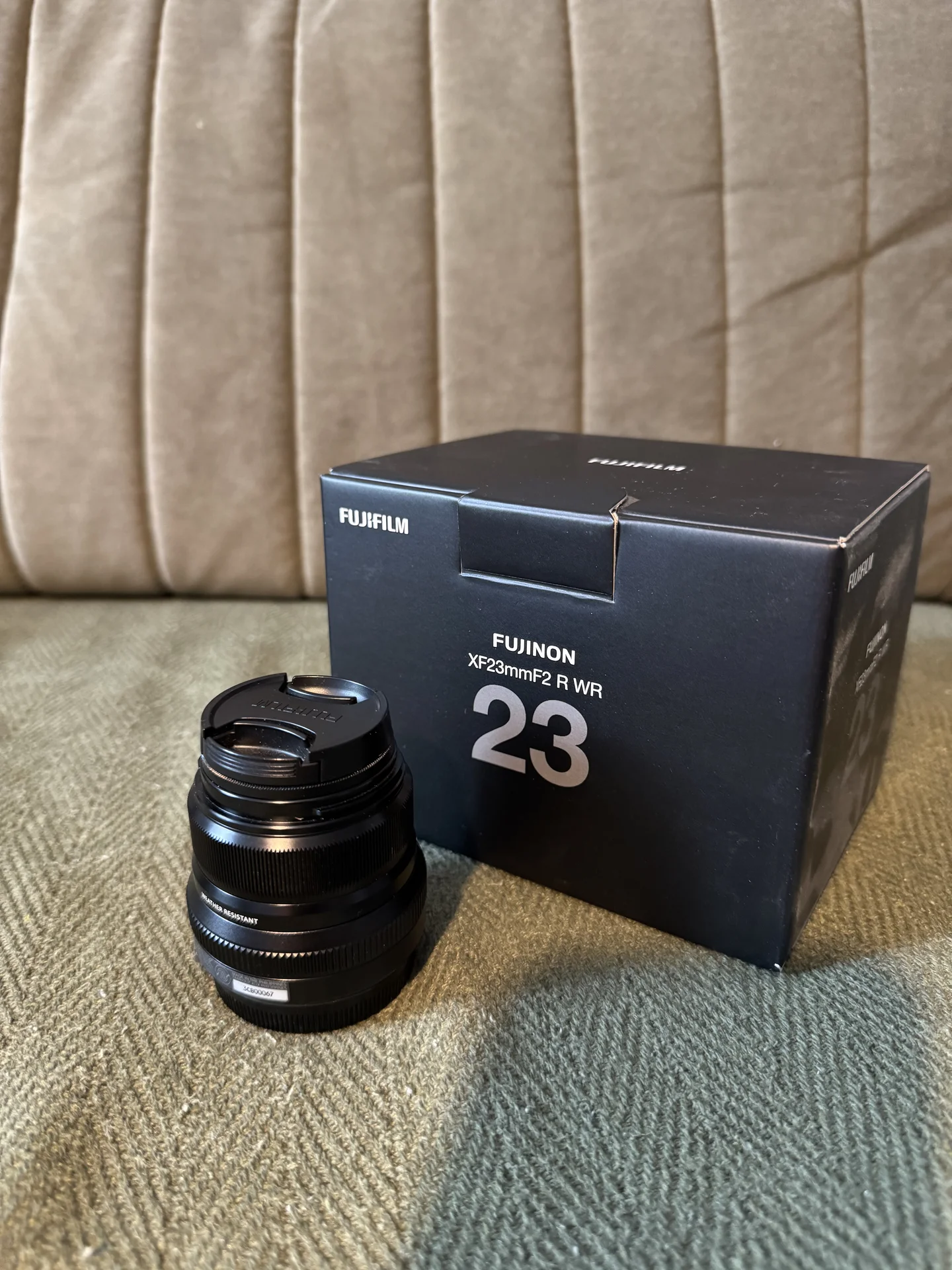 Фотоаппарат Fujifilm с объективами 23 и 33 mm - миниатюра 3