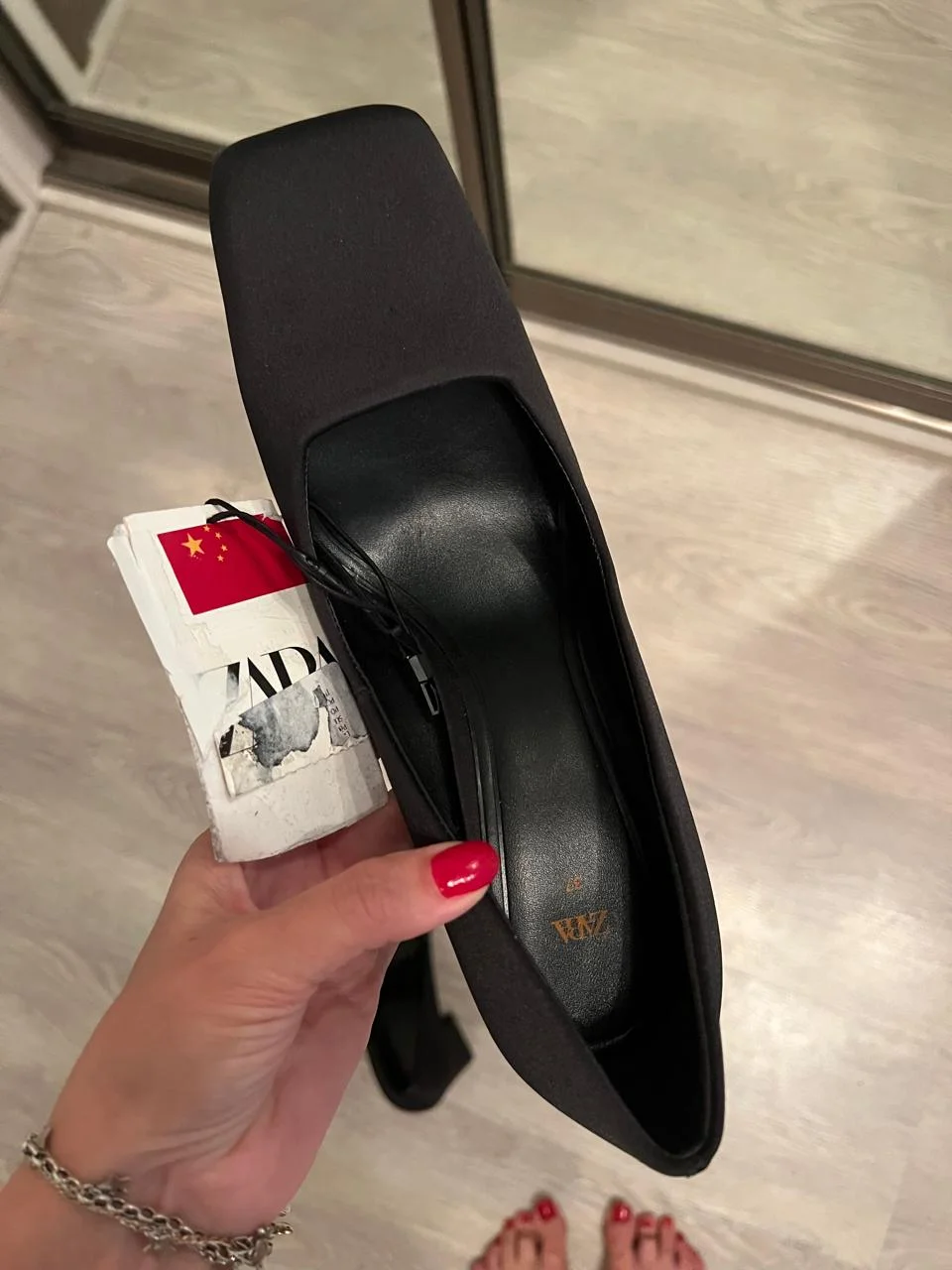 Новые сатиновые атласные туфли Zara оригинал 37 - изображение 1