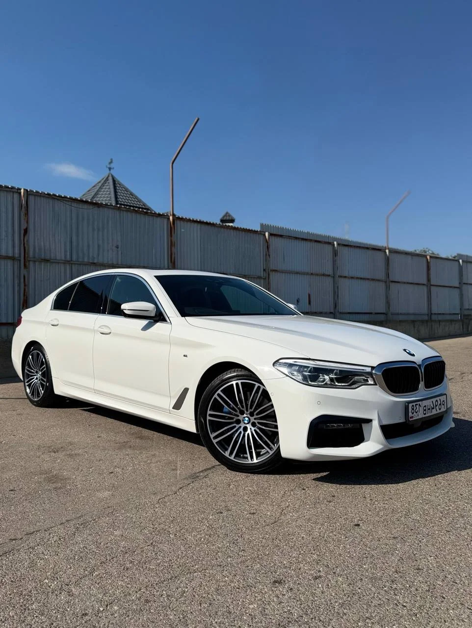 Bmw 5 series - миниатюра 4