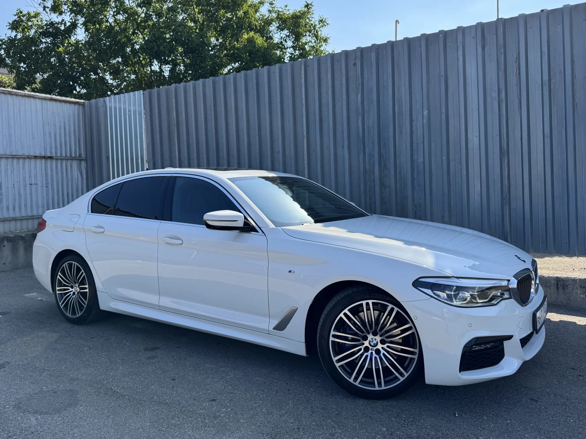 Bmw 5 series - миниатюра 13
