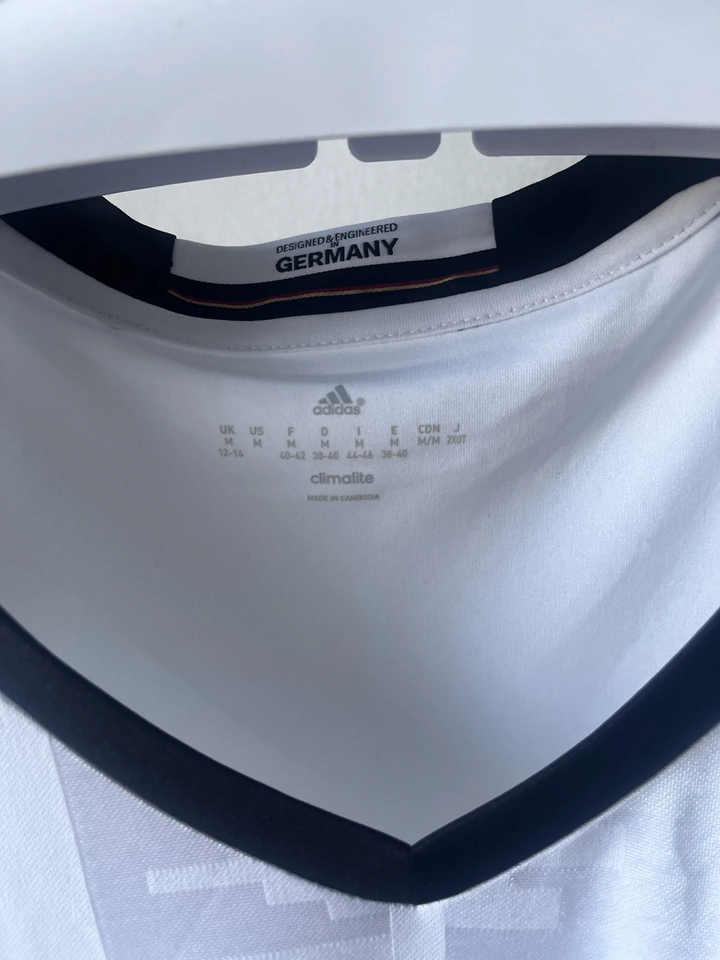 Футболка adidas fifa - миниатюра 3